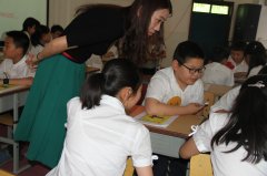 郑州经开区教研室举行小学英语故事教学与语音教学观摩活动