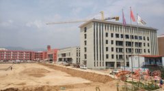 马上开学新学校还是工地岐山两小学遭家长质疑