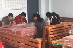 河北涿鹿中学以考促学推进教师专业素质提升