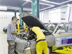 大学生“回炉”读技校，是自降身价还是逆袭人生？