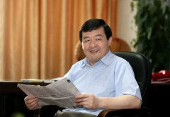 以政治建设为统领，牢牢把握高校立德树人的育人方向