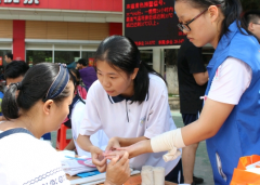 <b>有意义的暑假！广东医科大学师生自筹128万元下乡送医送药</b>