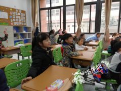 家长进校当“老师” 渝北巴蜀小学家校合力办好教育