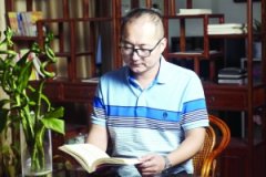 无论教育多累多难 都要努力向前