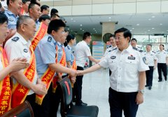 赵克志在中国人民警察大学成立大会和挂牌仪式上强调