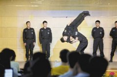 女大学生屡遇险安全教育缺失？(图)