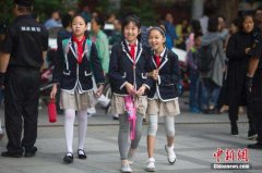 四部门:严查中小学教师诱导或逼迫学生参加校外培训班