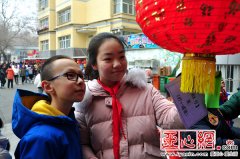 新疆教育学院实验小学开展“其乐融融庆元宵 温暖和谐一家亲”猜灯谜活动
