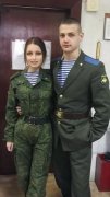 俄罗斯24岁美女空降兵网络爆红
