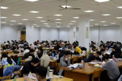 橙啦教育告诉你，为什么越来越多的人选择考研？