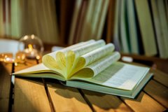 本科毕业真的可以报考双证在职研究生吗?