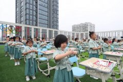 长春街第三小学培育崇德尚礼的新时代好少年