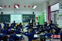 郑州小升初直升学校（郑州小学复学首日趣事多）