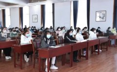 党委书记张斌为师生代表宣讲党的二十大精神