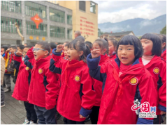 让每一个生命闪光！成都大邑学子开学立壮志 奋斗正当时