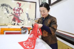 “指尖”艺术绘就美丽人生