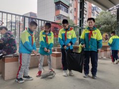 东风43小学：学习雷锋精神 争做追“锋”少年