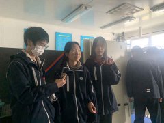 高中生与博导结对，提前体验大学科研氛围与校园文化