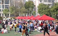 当3▪15遇上交换节 合肥市芙蓉小学跳蚤市场培养学生财商