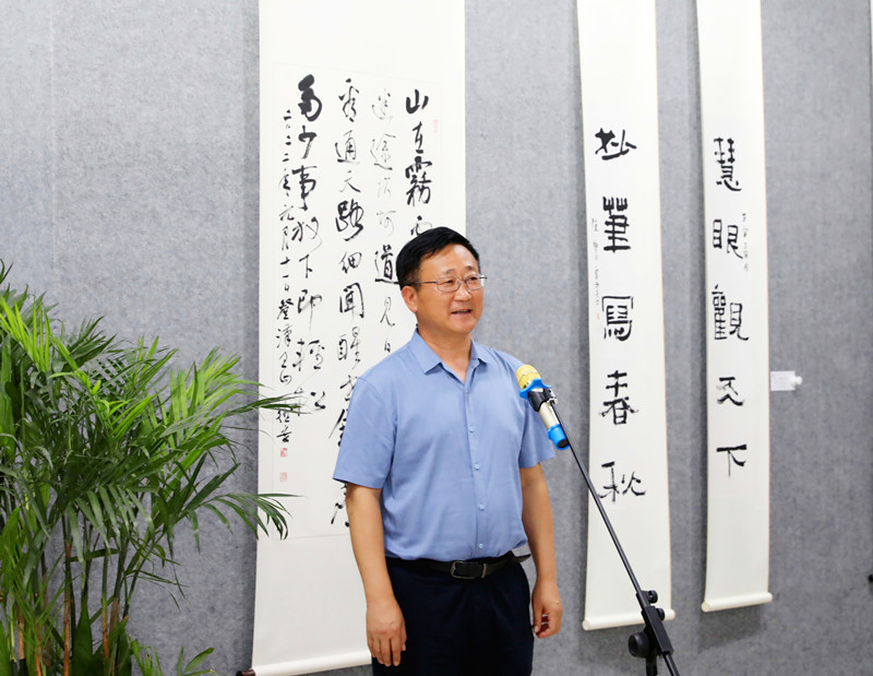 西华师范大学党委副书记、校长王元君讲话_副本.jpg