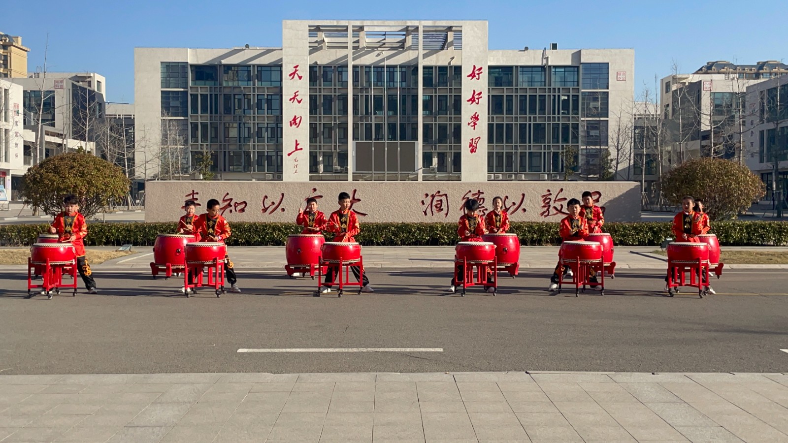 山东省乡村振兴教育现场会迎宾表演.jpg