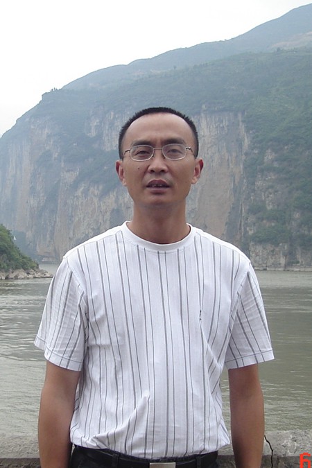 张伟-中学政治高级教师