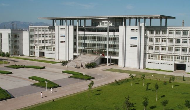 燕山大学里仁学院怎么样学费贵吗?是几本?王牌专业是什么