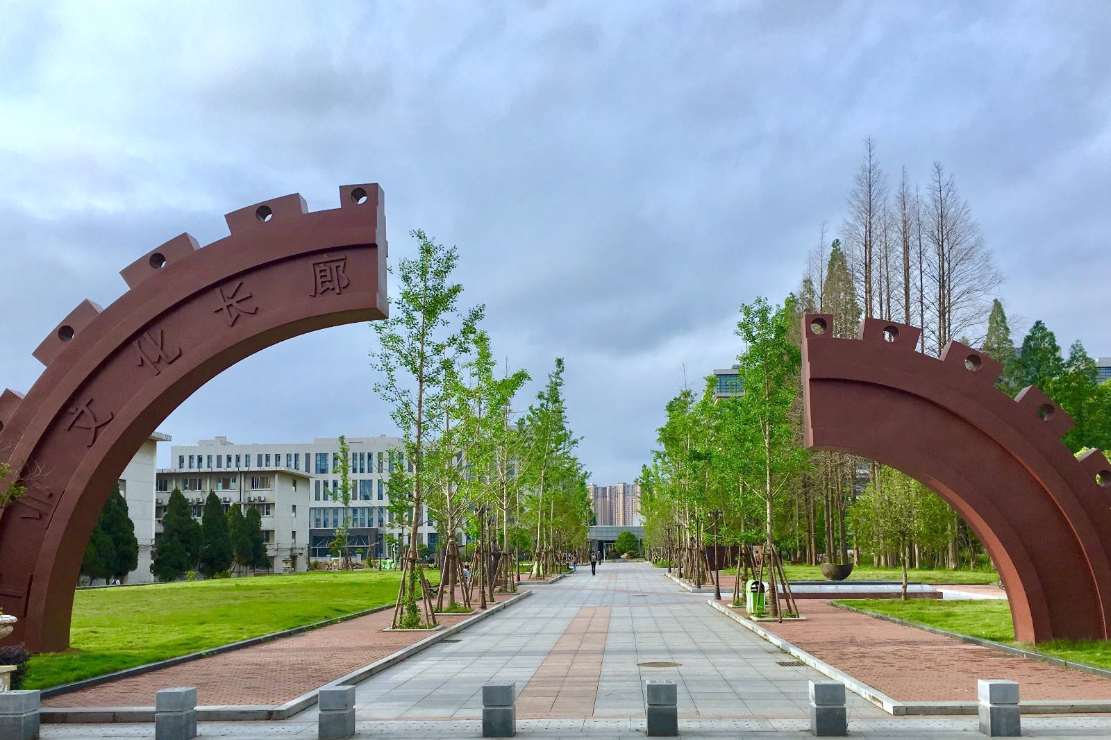 湖北工业大学很厉害吗？是几本？最强专业是什么？学费多少？