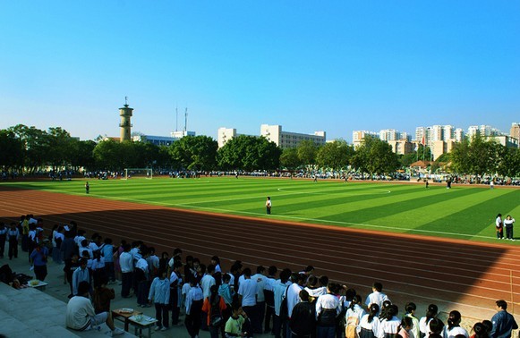 广西大学附属中学（西大附中）