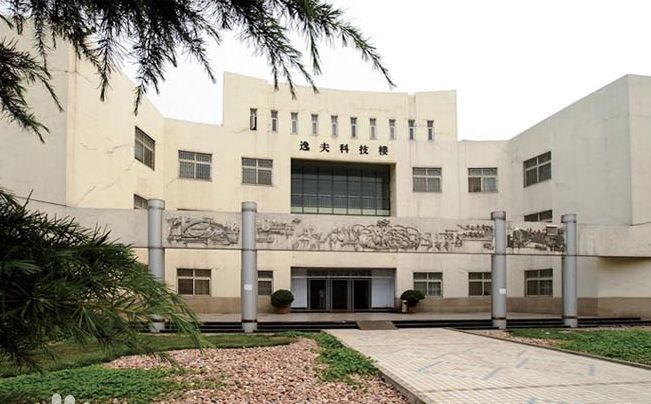 河南省实验中学简介概况(建校历史、地址、师资、校训、环境)