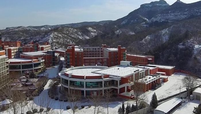 承德实验中学(承德实验高中是一所什么样的学校？)